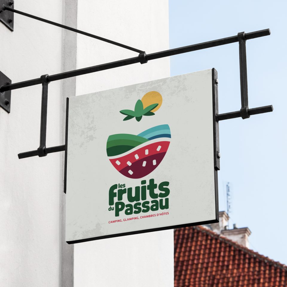 Branding logo huisstijl creatieve campagne beurs website social - design Les Fruits du Passau camping door merkversterkend reclamebureau Activates uit Sassenheim Teylingen Bollenstreek